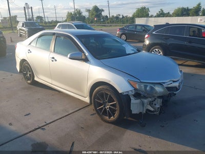 TOYOTA CAMRY 2012