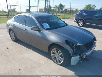 INFINITI G37 2012
