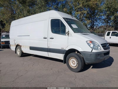 MERCEDES-BENZ SPRINTER 2500 2011