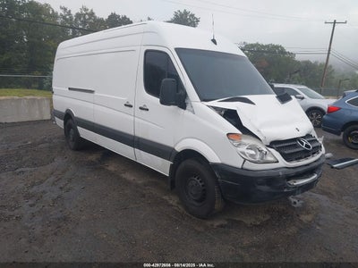 MERCEDES-BENZ SPRINTER 2500 2011