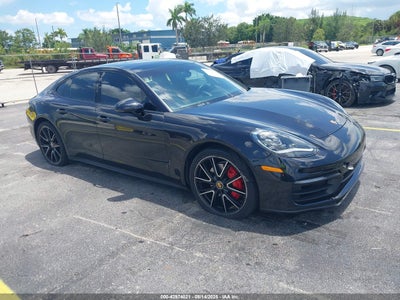 PORSCHE PANAMERA 2022