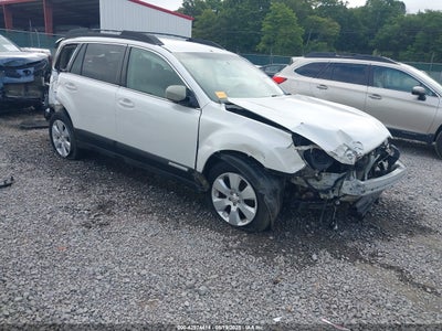 SUBARU OUTBACK 2011