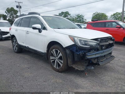 SUBARU OUTBACK 2019