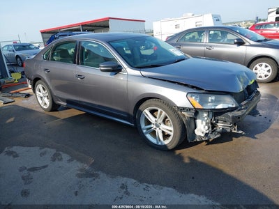 VOLKSWAGEN PASSAT 2013