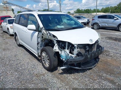 TOYOTA SIENNA 2014
