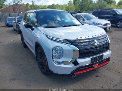 MITSUBISHI OUTLANDER 2024