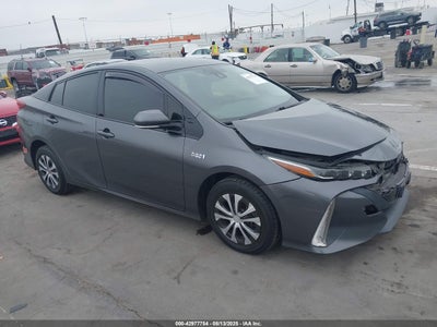 TOYOTA PRIUS PRIME 2020