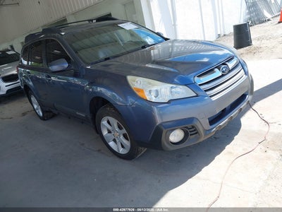 SUBARU OUTBACK 2014
