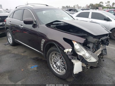 INFINITI FX35 2011