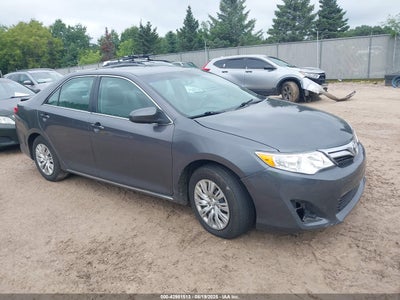 TOYOTA CAMRY 2014