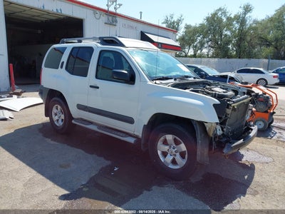 NISSAN XTERRA 2013
