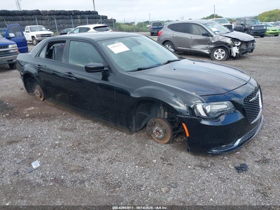 CHRYSLER 300 2017