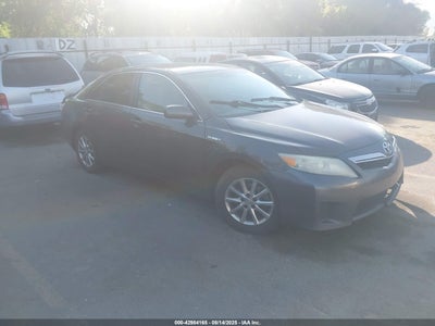 TOYOTA CAMRY HYBRID 2011