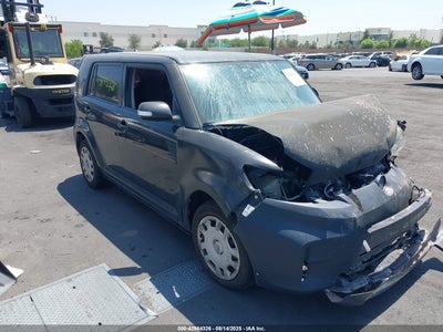 SCION XB 2013