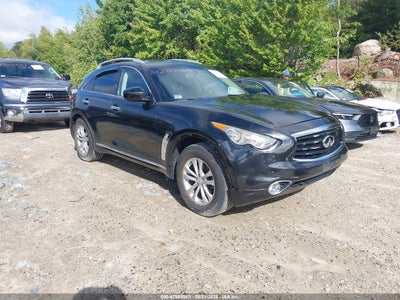 INFINITI QX70 2015