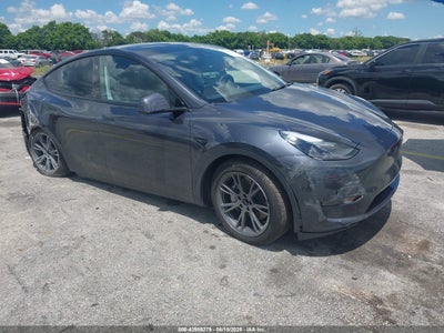 TESLA MODEL Y 2025