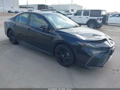 TOYOTA CAMRY 2025