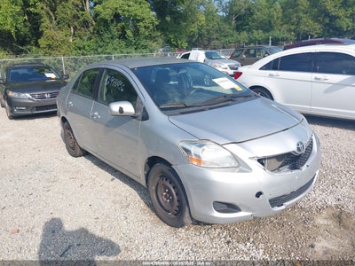 TOYOTA YARIS 2012