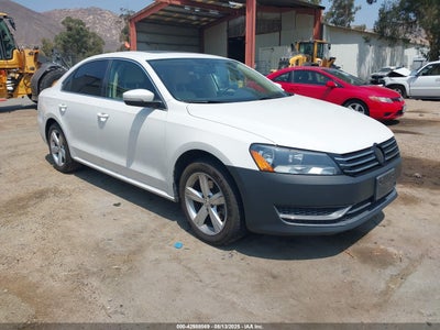 VOLKSWAGEN PASSAT 2013