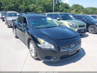 NISSAN MAXIMA 2011