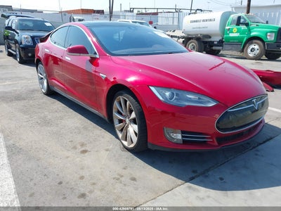 TESLA MODEL S 2015