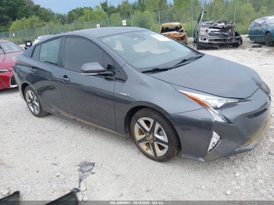 TOYOTA PRIUS 2016