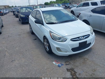 HYUNDAI ACCENT 2012