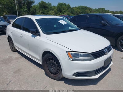 VOLKSWAGEN JETTA 2012