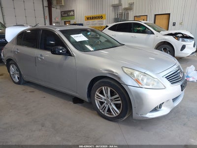 INFINITI G37 2012