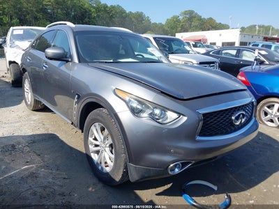 INFINITI QX70 2017