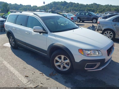 VOLVO XC70 2013