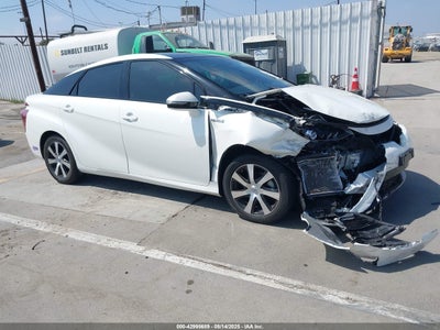 TOYOTA MIRAI 2019