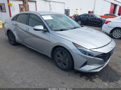 HYUNDAI ELANTRA 2022