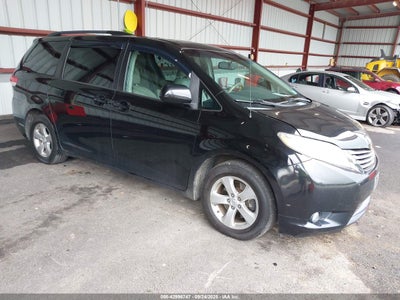 TOYOTA SIENNA 2011