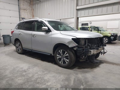 NISSAN PATHFINDER 2017