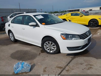 VOLKSWAGEN PASSAT 2013