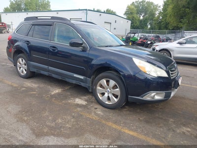 SUBARU OUTBACK 2012