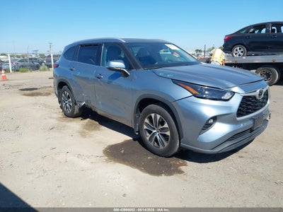 TOYOTA HIGHLANDER 2022