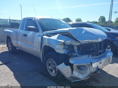 RAM DAKOTA 2011
