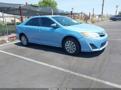 TOYOTA CAMRY 2012
