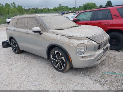 MITSUBISHI OUTLANDER 2024