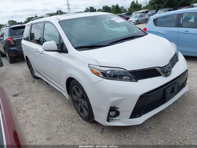 TOYOTA SIENNA 2018