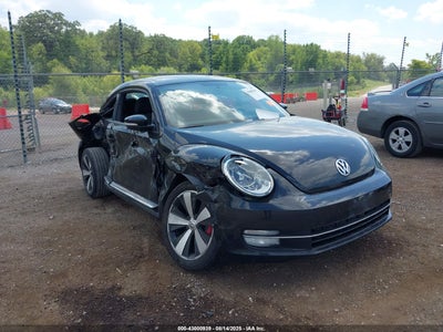 VOLKSWAGEN BEETLE 2012