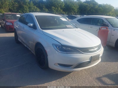 CHRYSLER 200 2015