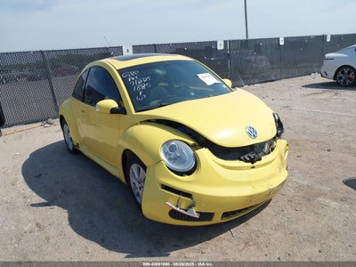 VOLKSWAGEN NEW BEETLE 2009