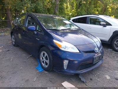 TOYOTA PRIUS 2014