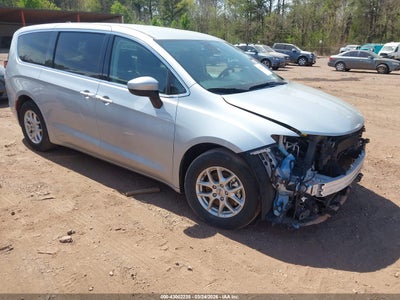 CHRYSLER VOYAGER 2023