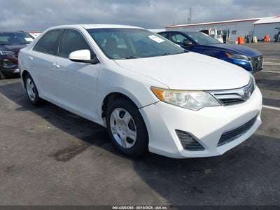 TOYOTA CAMRY 2012