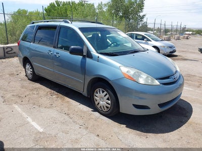 TOYOTA SIENNA 2009
