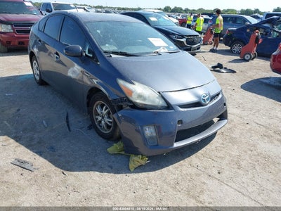 TOYOTA PRIUS 2011